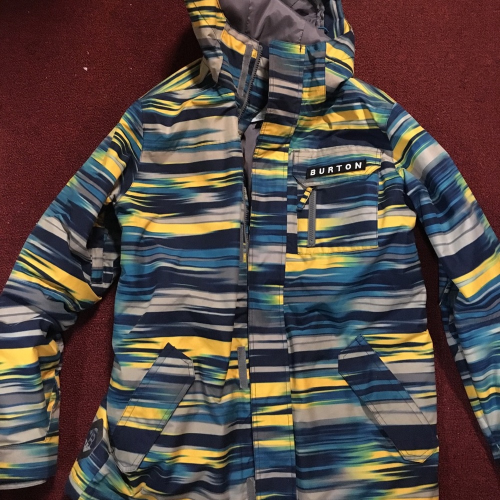 Up for sale is Burton poacher jacket